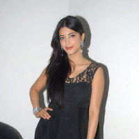 Sruthi Haasan at oh my friend audio launch - Pictures | Picture 103331